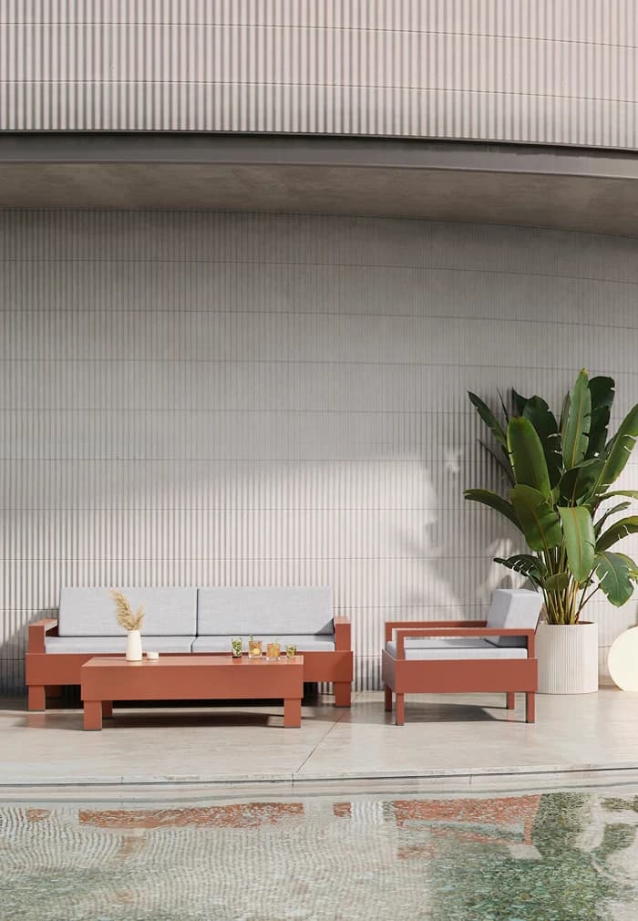 Terracotta Hana set by a pool